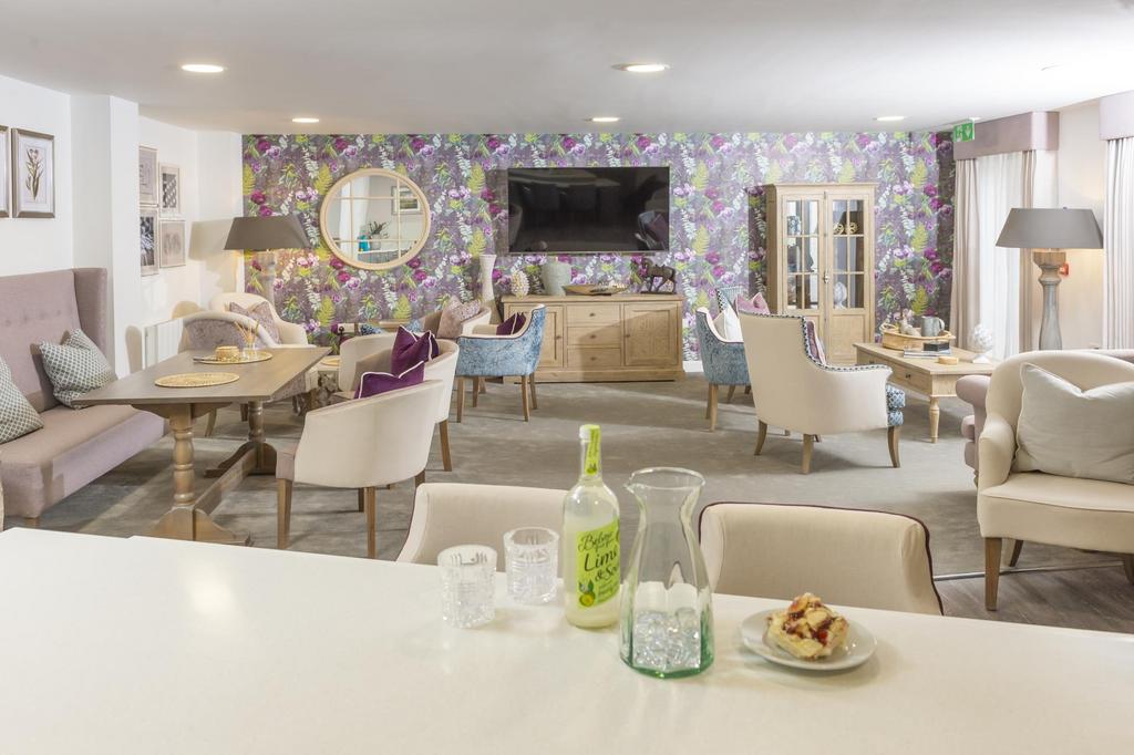Communal lounge