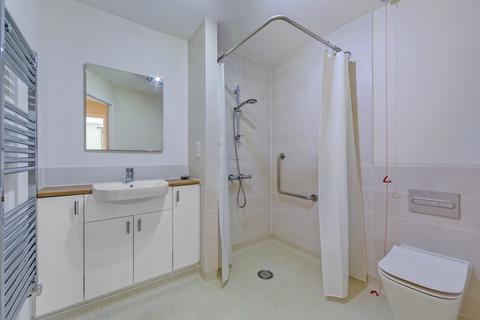 2 bedroom retirement property to rent, Flats 1-53, The Moors, Thatcham RG19