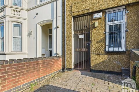 1 bedroom flat to rent, Chester Street, Coundon, Coventry, CV1