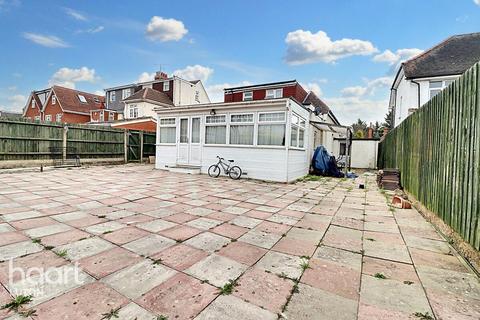 undefined, Arundel Road, Luton
