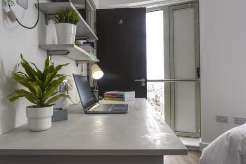 5 bedroom apartment to rent, Standard Ensuite Orbital House