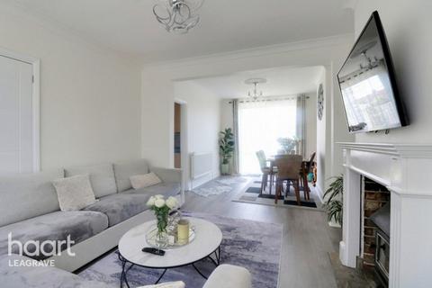 3 bedroom semi-detached house for sale, Park Avenue, DUNSTABLE
