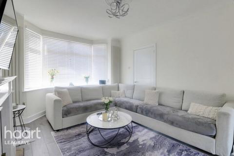 3 bedroom semi-detached house for sale, Park Avenue, DUNSTABLE