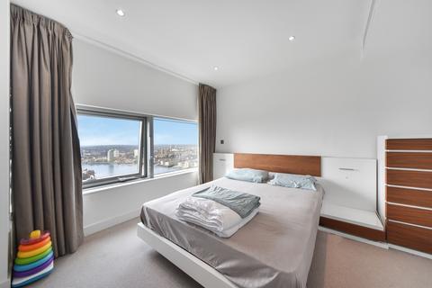 2 bedroom flat for sale, Marsh Wall London E14