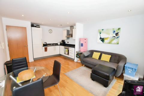 1 bedroom flat for sale, Millennium Tower, 250 The Quays, Salford Quays, Salford, M50