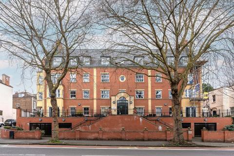 2 bedroom flat for sale, Cheltenham Road, Bristol BS6