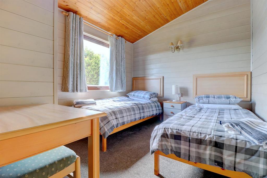 Bedroom 2.jpg