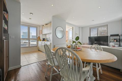 2 bedroom flat for sale, Rosenburg Road, Acton