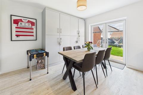 17 Alderman Road, Gloucester, GL1 3NB