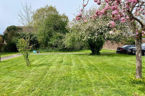 12 Undermill Road, Upper Beeding, Steyning, BN44 3JG