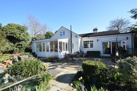 4 bedroom detached bungalow for sale, Hollywood Lane, Wainscott, Rochester, ME3