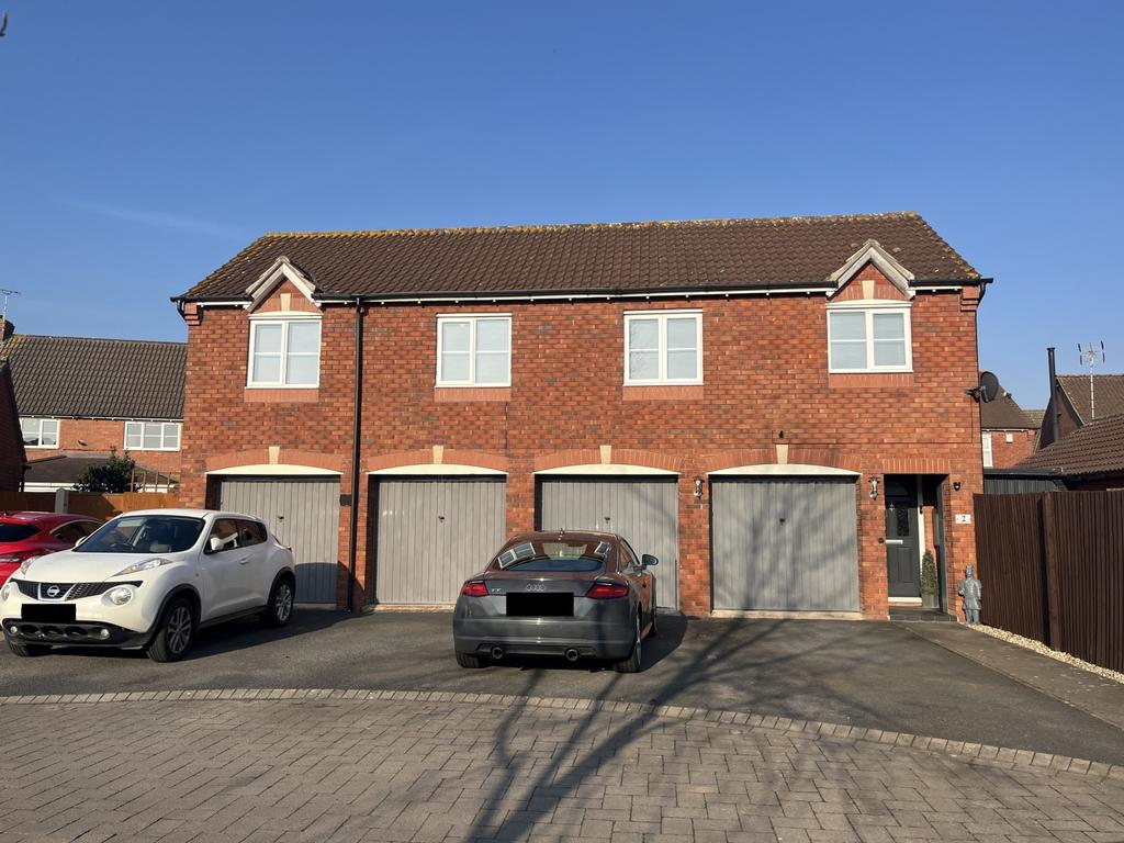 2 Bedroom Detached for Sale
