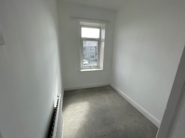 Bed 3.jpg