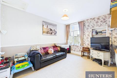 5 bedroom terraced house for sale, North Marine Road, Flamborough, Bridlington