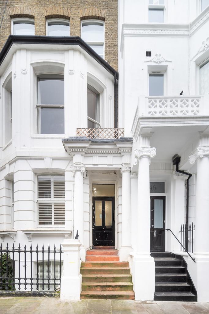 262515 - Powis Sq-JSouteyrat-1952.jpg
