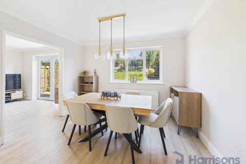 4 bedroom detached house for sale, Fallowfield, Sittingbourne, Kent, ME10 4UZ