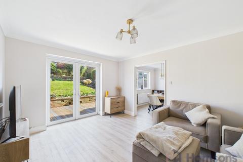 4 bedroom detached house for sale, Fallowfield, Sittingbourne, Kent, ME10 4UZ