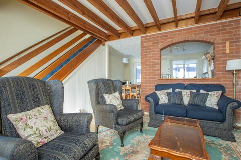 2 bedroom semi-detached house for sale, Johnson Crescent, Heacham,