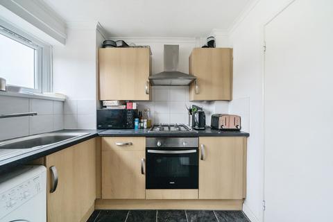 2 bedroom apartment for sale, Conifer Close, Winchester, SO22
