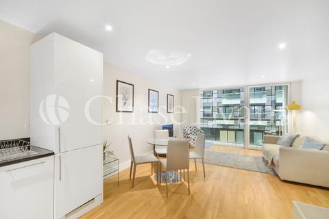 1 bedroom flat to rent, Lanterns Court, Millharbour, Canary Wharf, London, E14