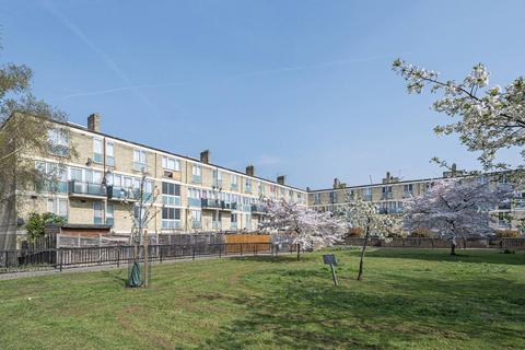 2 bedroom maisonette for sale, Louise De Marillac House, Smithy Street, Stepney, London, E1