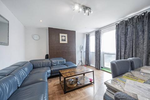 2 bedroom maisonette for sale, Louise De Marillac House, Smithy Street, Stepney, London, E1
