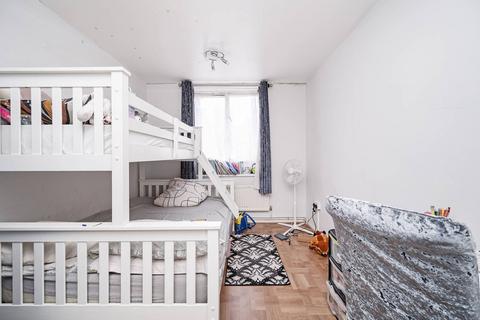 2 bedroom maisonette for sale, Louise De Marillac House, Smithy Street, Stepney, London, E1