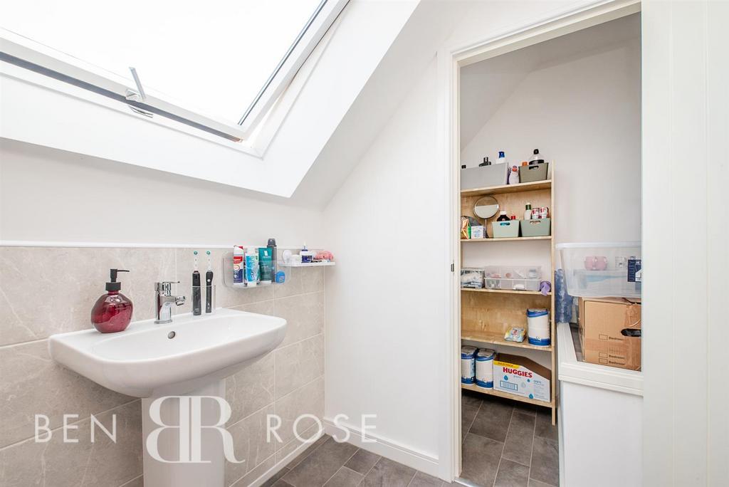 Ensuite Storage