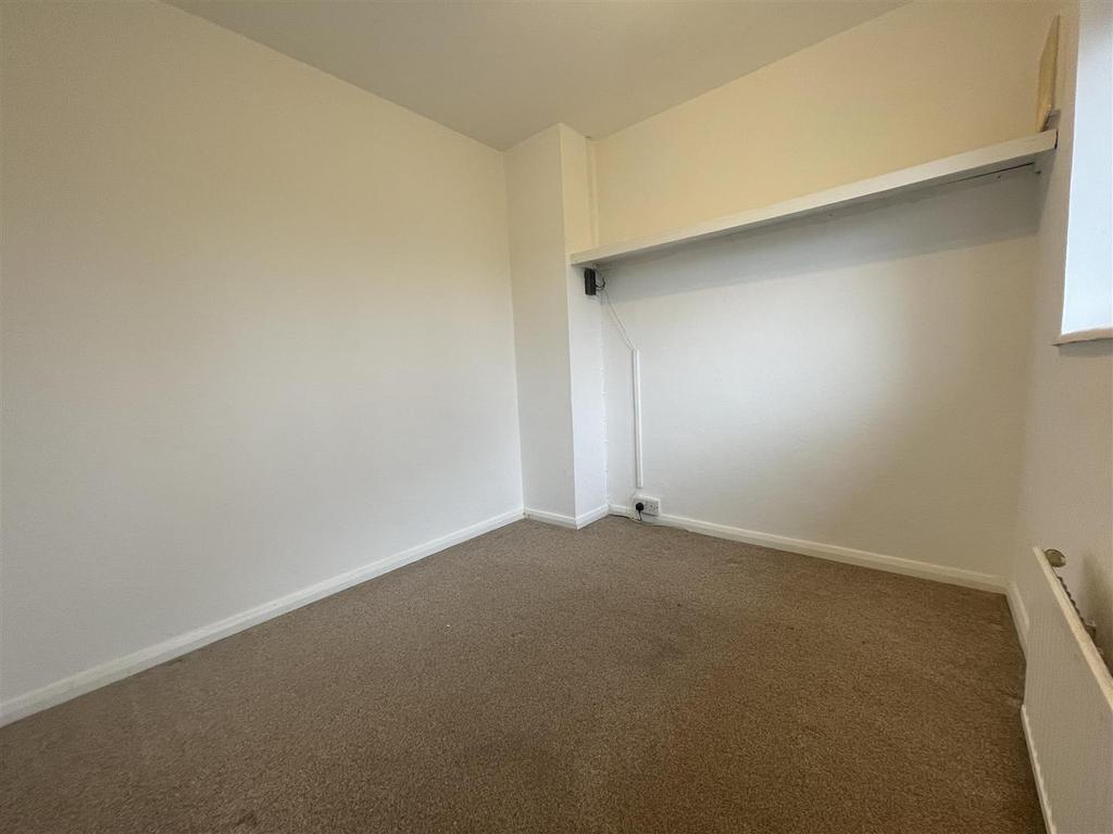 Bed 3.jpg