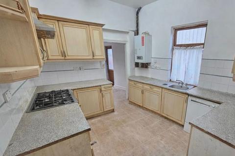 3 bedroom end of terrace house for sale, St. Michaels Hill, Hockley