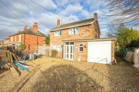 3 bedroom detached house for sale, Hunstanton Road, Dersingham