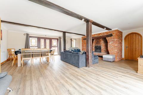 4 bedroom barn conversion for sale, Aylsham Road, North Walsham