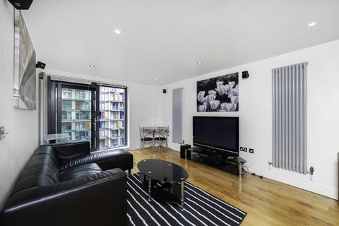 2 bedroom flat to rent, Millharbour, London E14