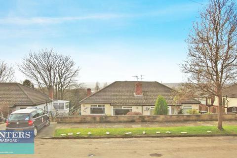2 bedroom semi-detached bungalow for sale, Derwent Road Bolton, Bradford, West Yorkshire, BD2 4HR