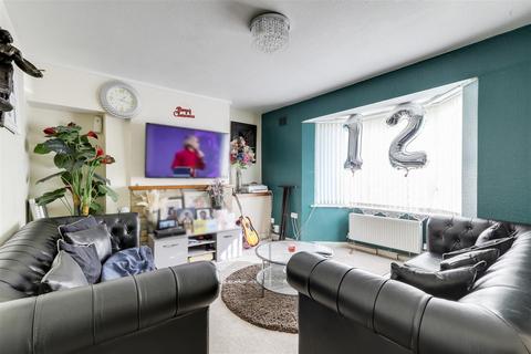 3 bedroom semi-detached house for sale, Leybourne Drive, Bestwood NG5