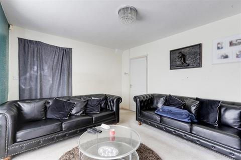 3 bedroom semi-detached house for sale, Leybourne Drive, Bestwood NG5