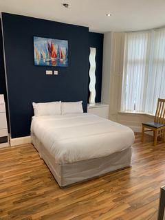 1 bedroom in a house share to rent, Canon Road, Liverpool L6