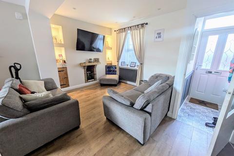 18 Blaenau Road, Llandybie, Ammanford, SA18 3YR