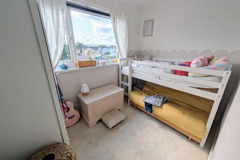 18 Blaenau Road, Llandybie, Ammanford, SA18 3YR