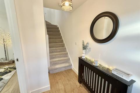 2 bedroom semi-detached house for sale, Swallow Gate, Saxilby