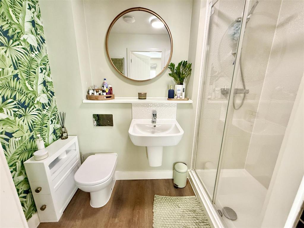 Ensuite