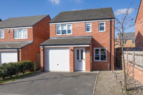 3 bedroom detached house for sale, Kingfisher Way, Dewsbury