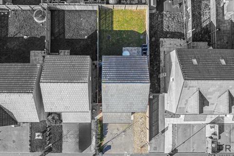 3 bedroom detached house for sale, Kingfisher Way, Dewsbury