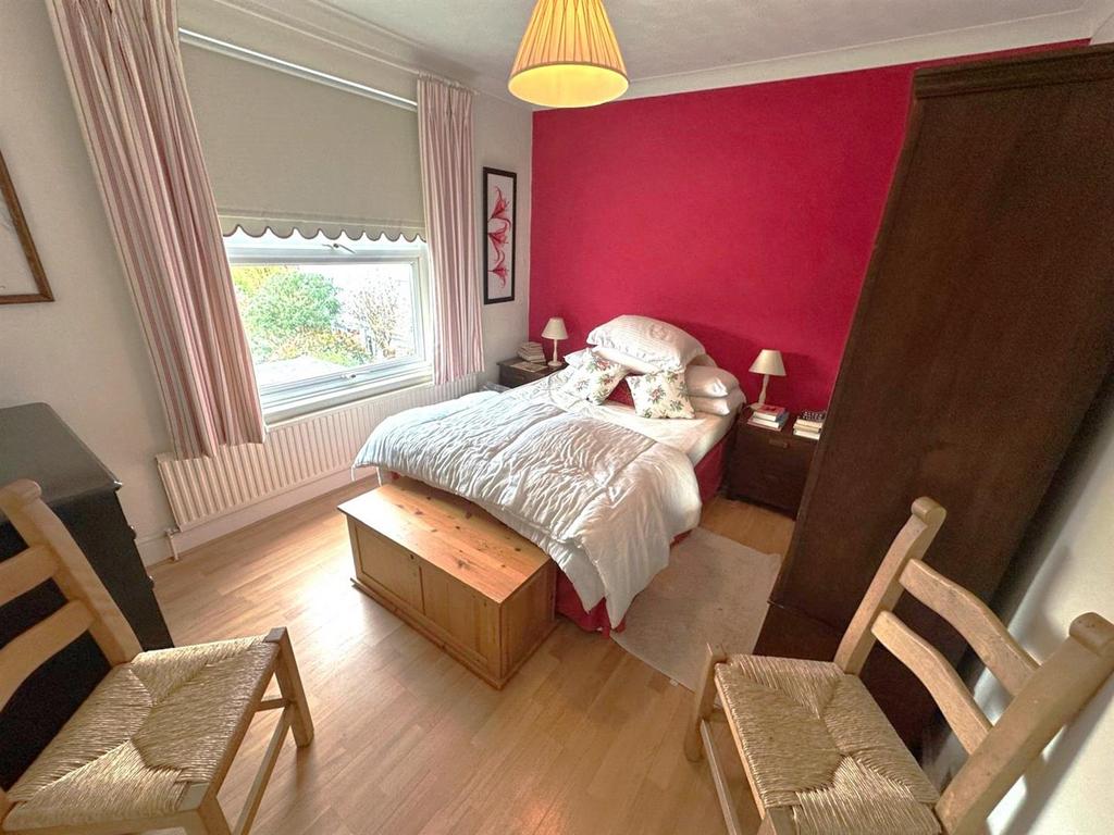 Bedroom2.jpg