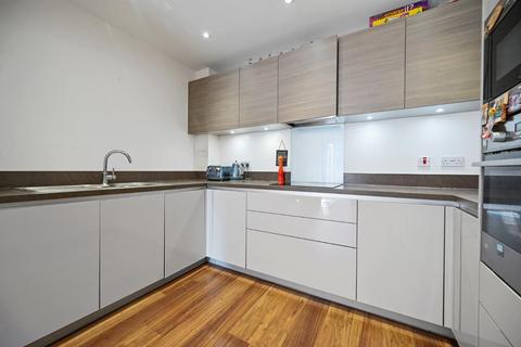 2 bedroom flat for sale, Rosenburg Road, Acton