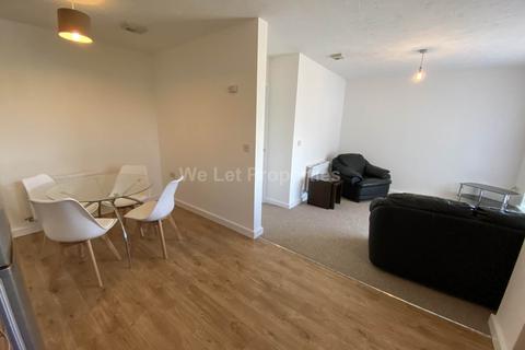 2 bedroom apartment to rent, Manchester Road, Manchester M27