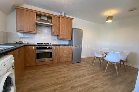 2 bedroom apartment to rent, Manchester Road, Manchester M27