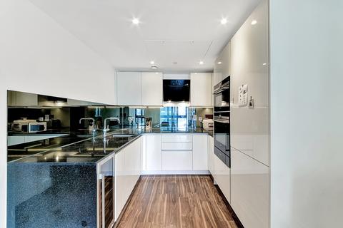 undefined, New Drum Street, Aldgate, London, E1