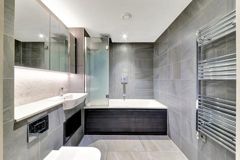 undefined, New Drum Street, Aldgate, London, E1