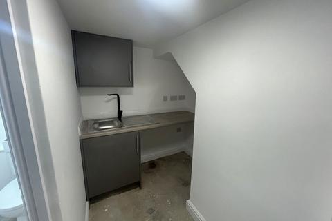 Terraced house to rent, Church Street, Accrington